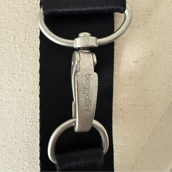 Baggallini Crossbody/Shoulder Bag - Picture 11 of 14